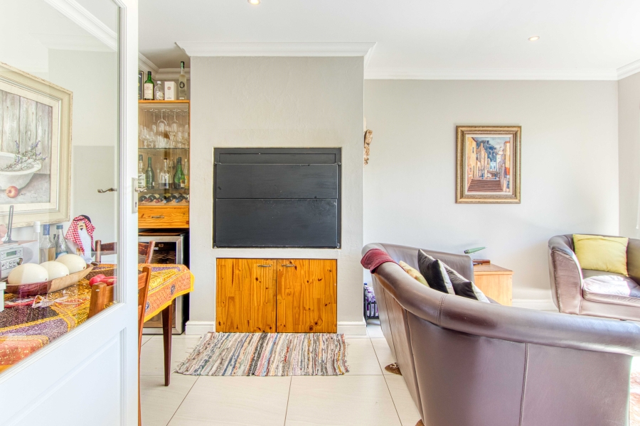 3 Bedroom Property for Sale in Somerset Ridge Western Cape